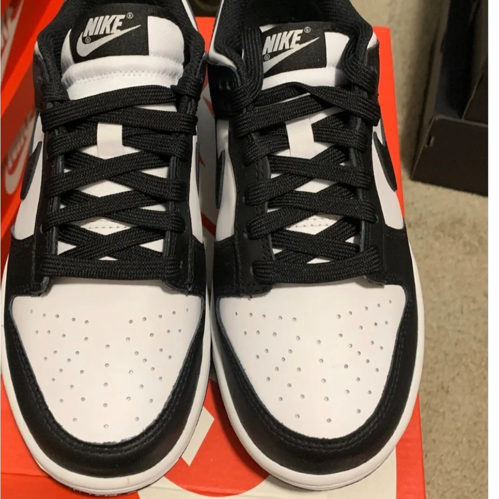 Nike Dunk Panda low  Size 11m